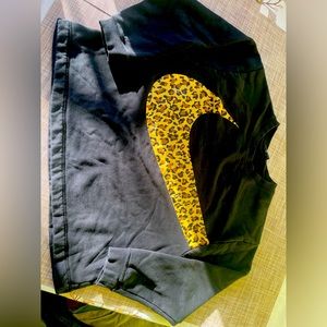 Black Swetter animal print size 1X (04)